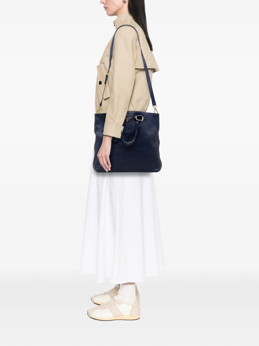 Prada Pre-Owned 2013-2025 Vitello Daino Open Convertible Tote satchel | Pre-Owned | Image 2