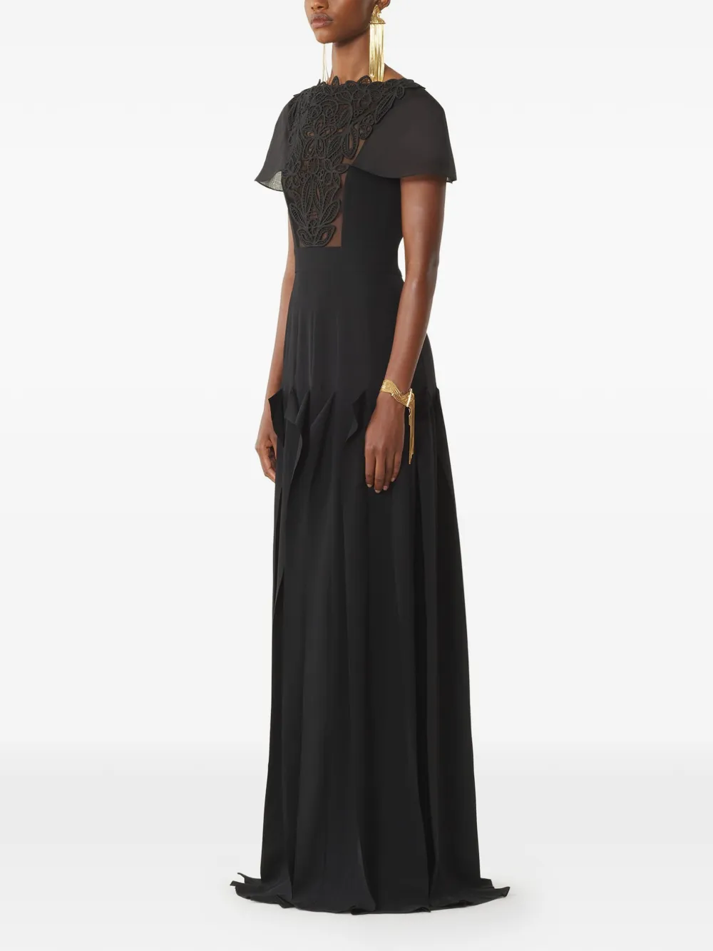 lace-detail pleated maxi dress