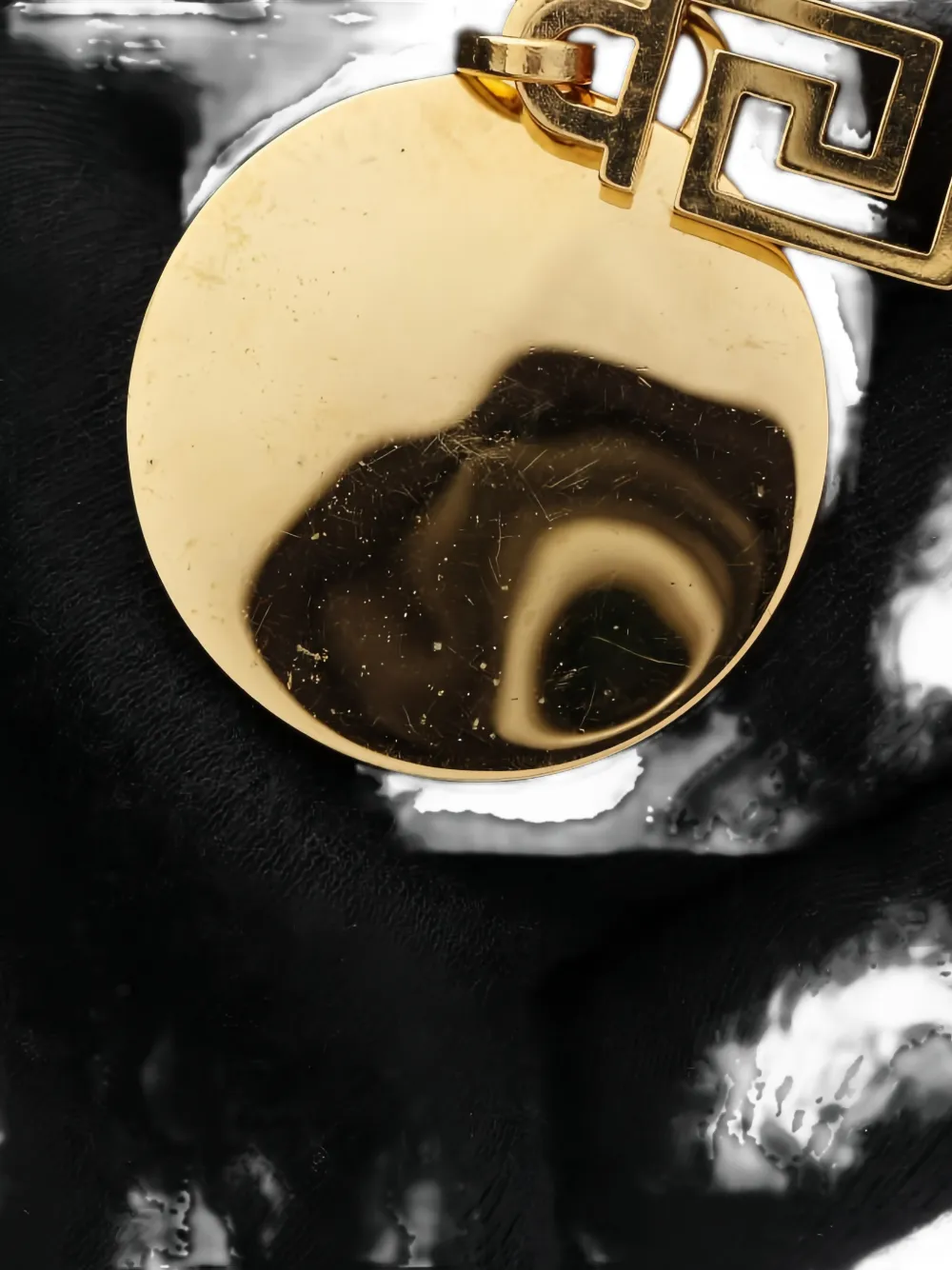 VERSACE Pre-owned 2010s Medusa Greca Rhinestone Necklace In Gold