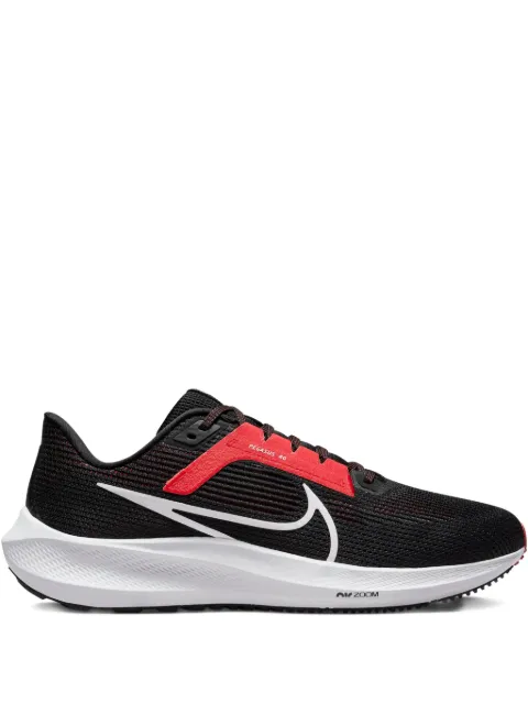 Nike Pegasus 40 sneakers