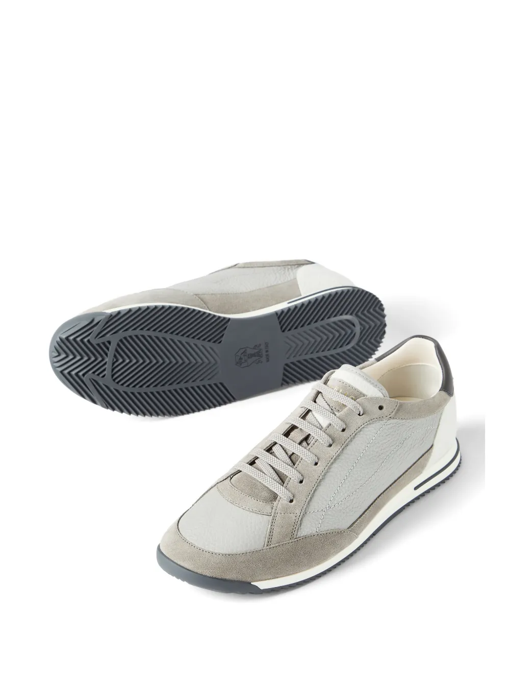 Brunello Cucinelli Sneakers van hertenleer en suède Grijs