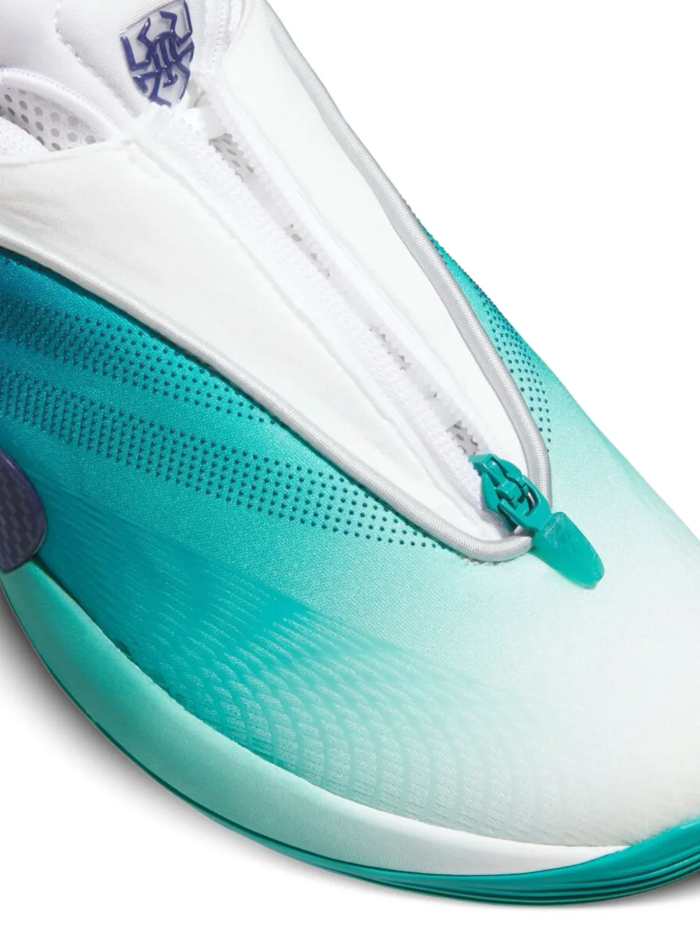 adidas  D.O.N Issue 7 sneakers | Performance Trainers | Image 2