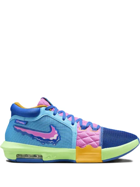 Nike LeBron Witness 8 sneakers