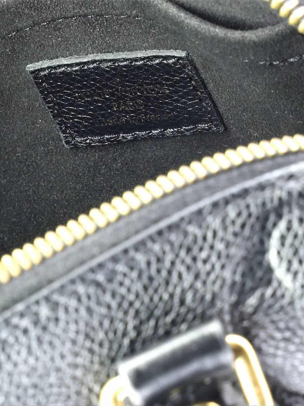 Pre-owned Louis Vuitton Speedy Bandouliere Bag Monogram Empreinte Giant 20 Crossbody Bag In Black