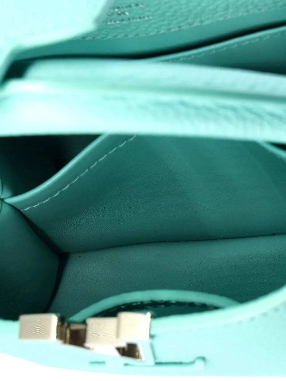 LOUIS VUITTON Pre-owned Capucines Bag Leather Mini Satchel In Green