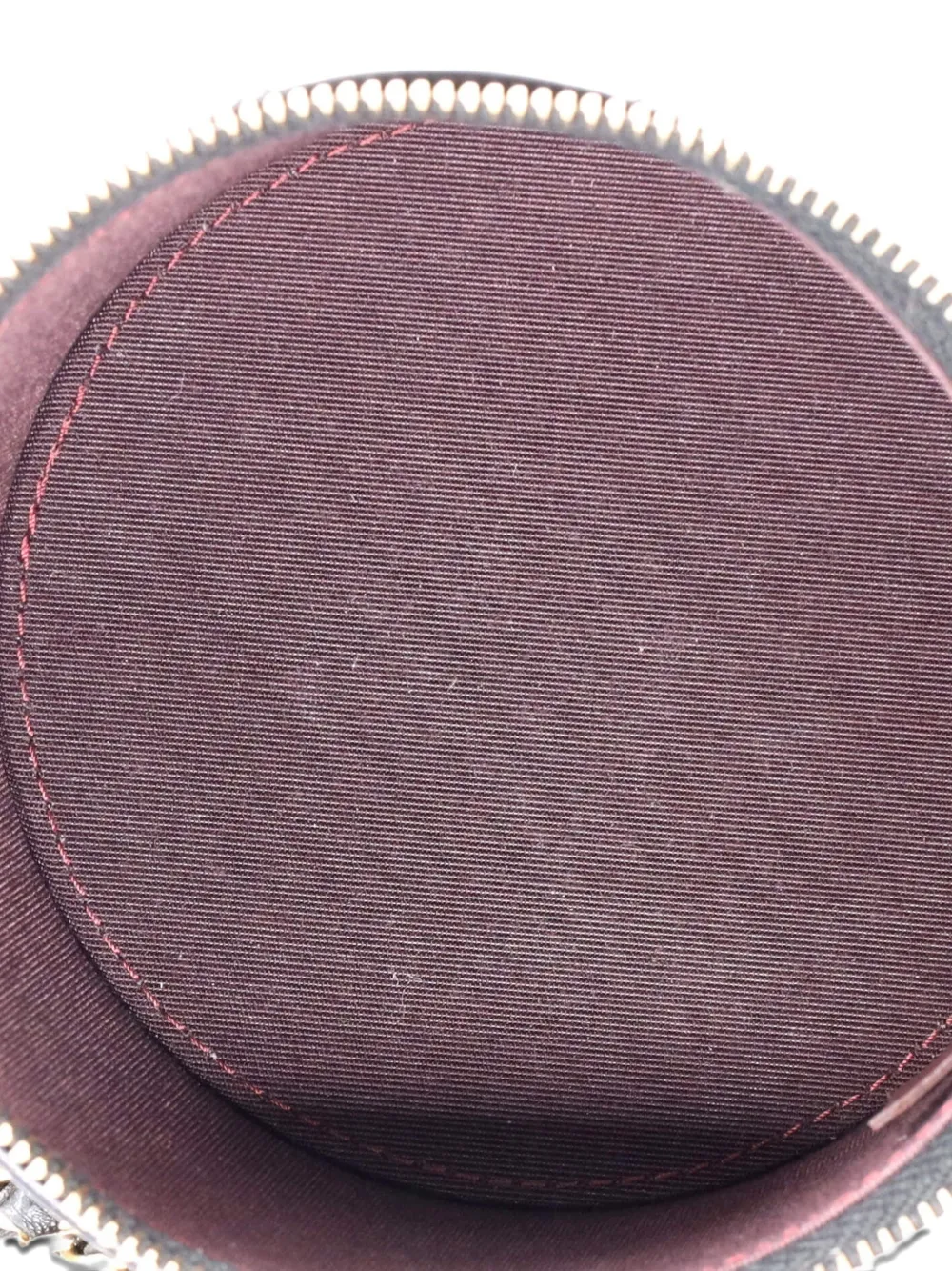 Pre-owned Chanel Cc Round Vanity Case With Chain Quilted Lambskin Mini Clutch Bag In Black