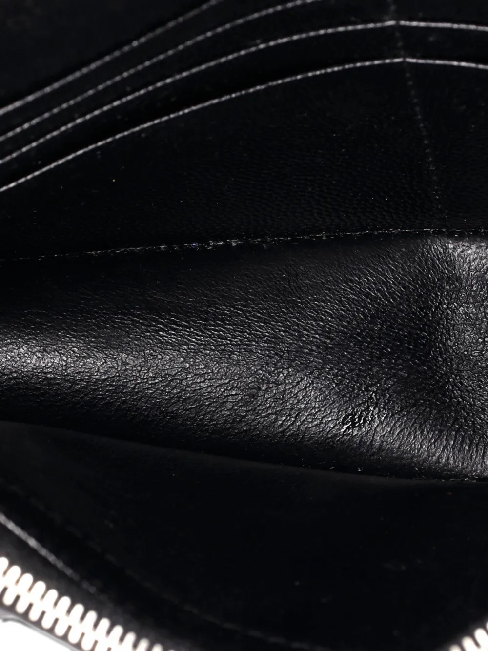 SAINT LAURENT Pre-owned Classic Monogram Wallet On Chain Matelasse Chevron Leather Small Crossbody Bag In Black