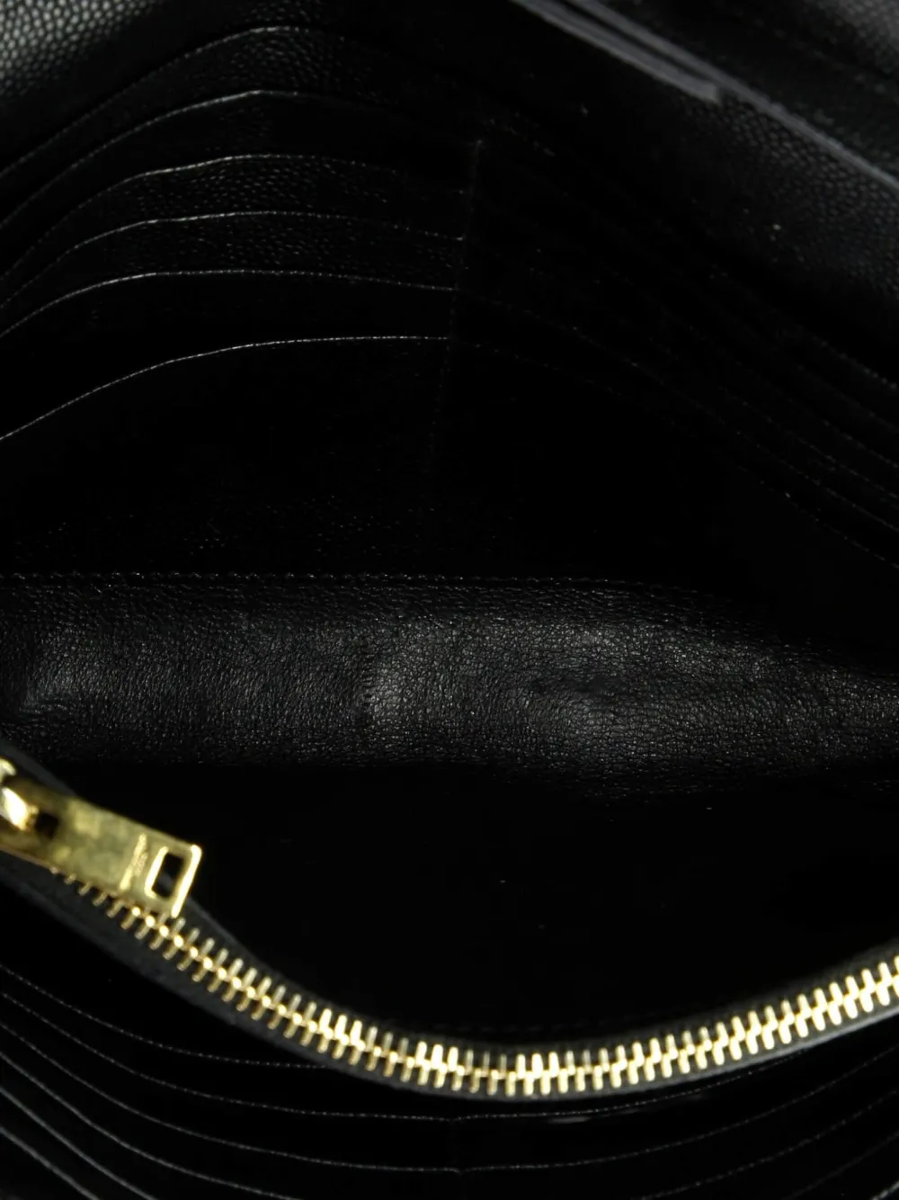 Pre-owned Saint Laurent Classic Monogram Grainy Leather Large Crossbody Bag In Black