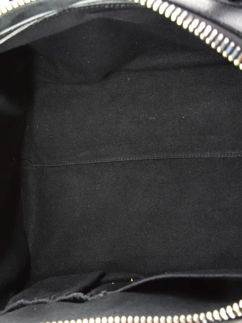 Pre-owned Givenchy Antigona Bag Leather And Kenya Metal Medium Satchel In Black