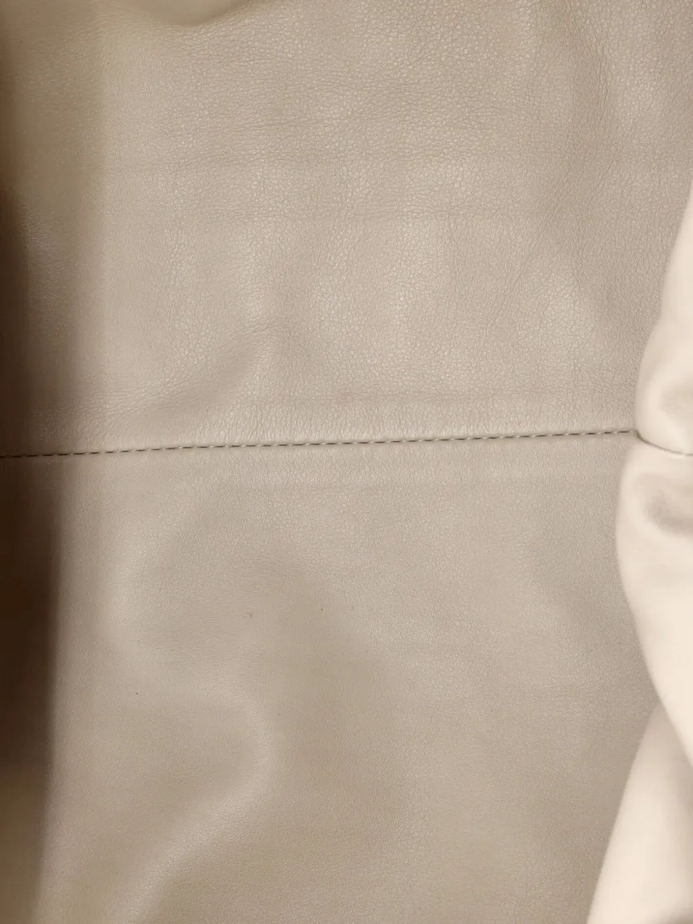 Pre-owned Bottega Veneta The Pouch Leather Teen Clutch Bag In Neutral