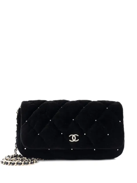 CHANEL Pre-Owned CC Chain Quilted Velvet with Crystals clutch bag