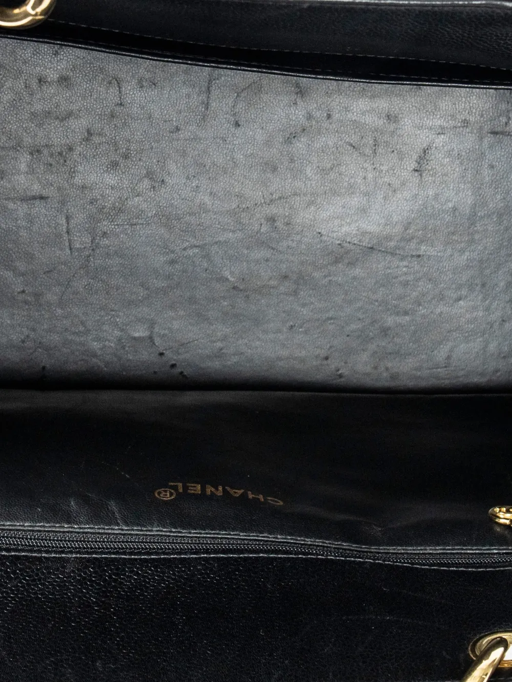 Gst Quilted Chain-Strap Tote Bag
