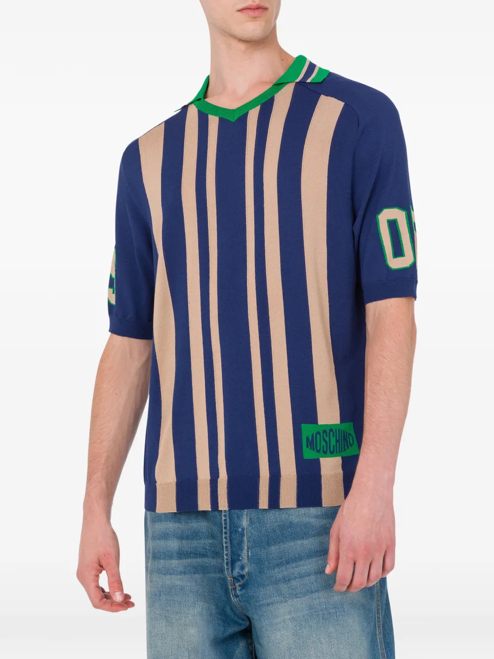 Moschino T-shirt met V-hals Blauw