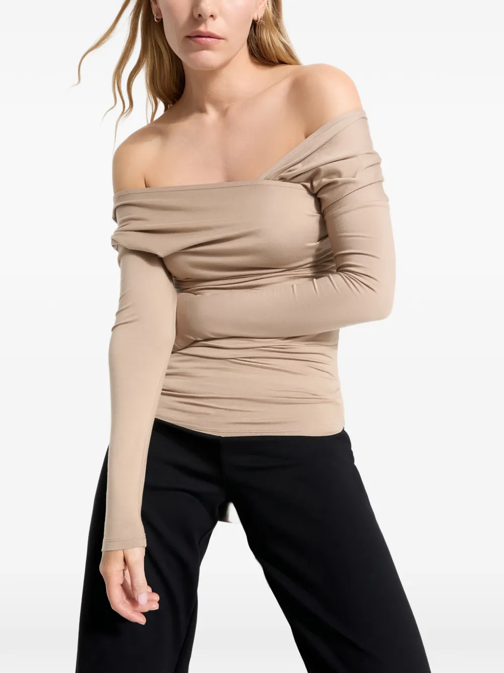 Marcella Jisoo T-shirt met lange mouwen en V-hals Beige