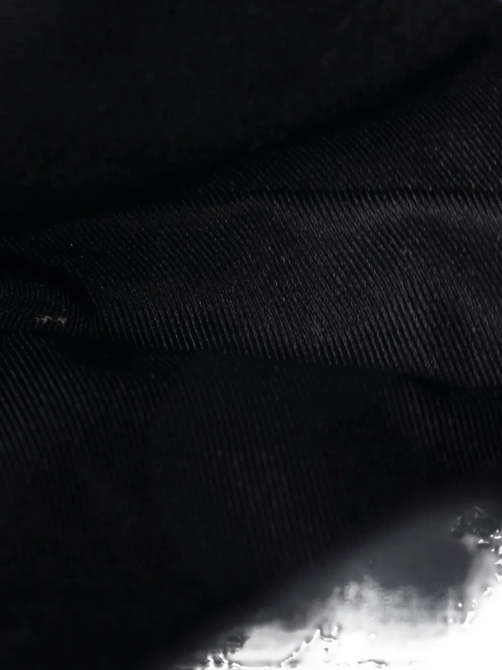 Click to view more detailed imagery on our partner's website Pre-owned Louis Vuitton Avenue Sling Bag Nm Taiga Leather Crossbody Bag In Black