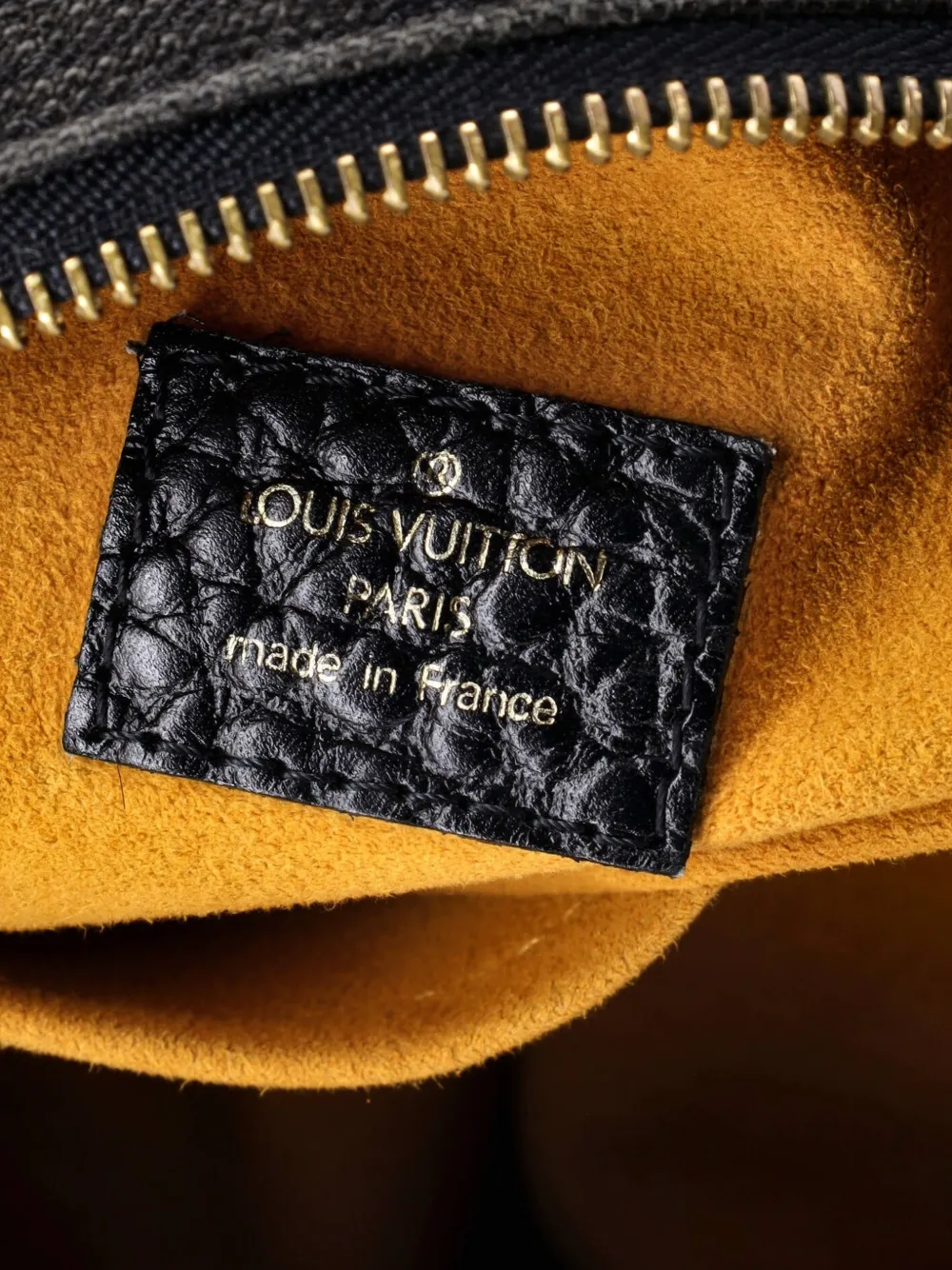 LOUIS VUITTON Pre-owned Neo Cabby Handbag Denim Mm Tote Bag In Black