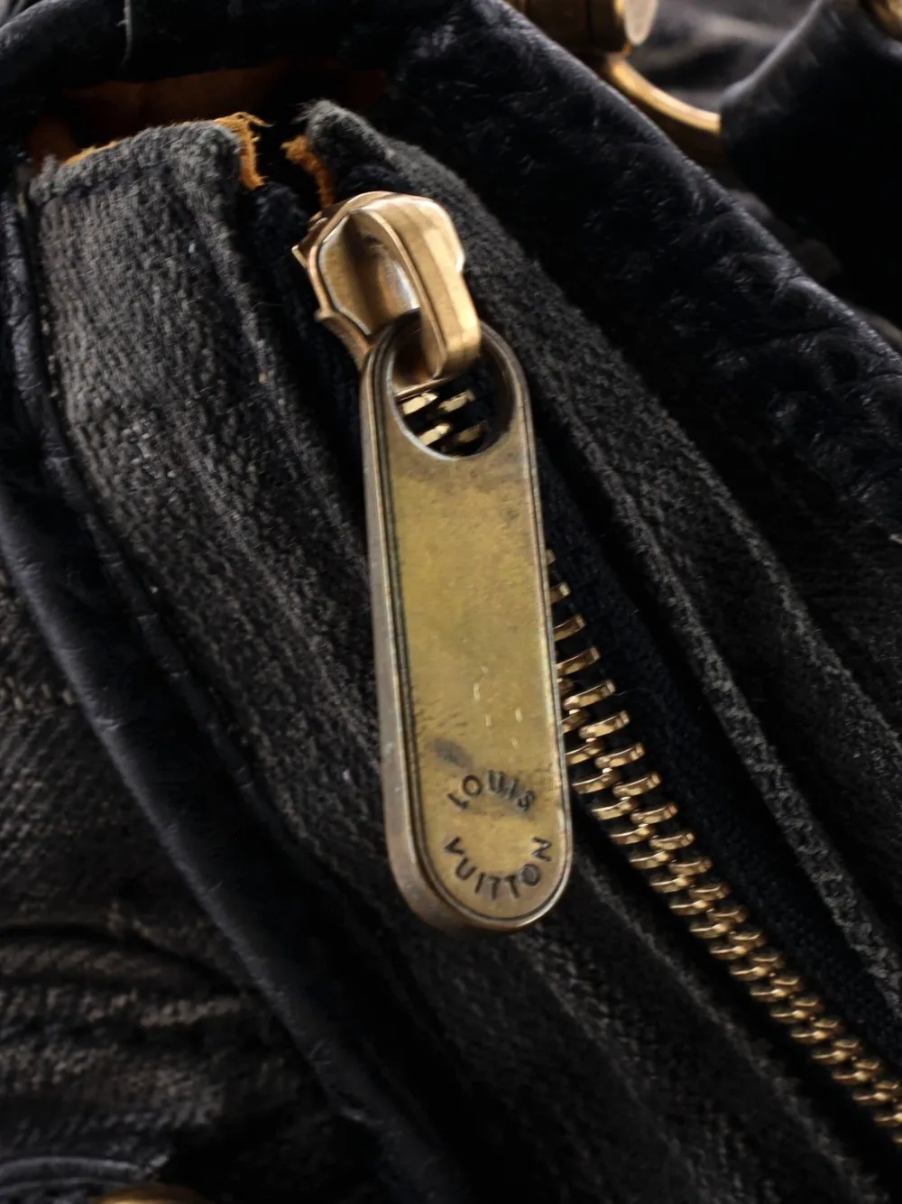 LOUIS VUITTON Pre-owned Neo Cabby Handbag Denim Mm Tote Bag In Black