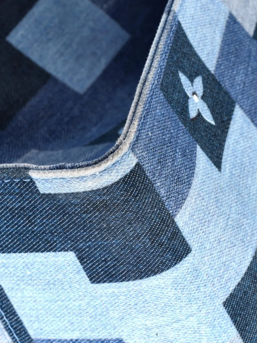 LOUIS VUITTON Pre-owned Onthego Damier And Monogram Patchwork Denim Gm Tote Bag In Blue