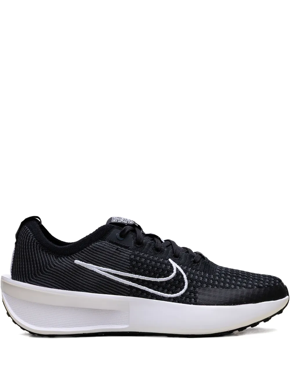 Nike Interact Run road running sneakers | Black | Image 1