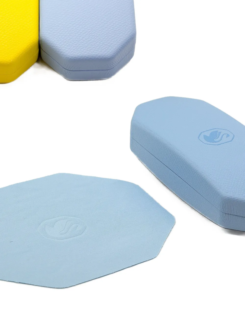 Swarovski Eyewear Sk5363 Glitter Cat-eye Glasses In Black