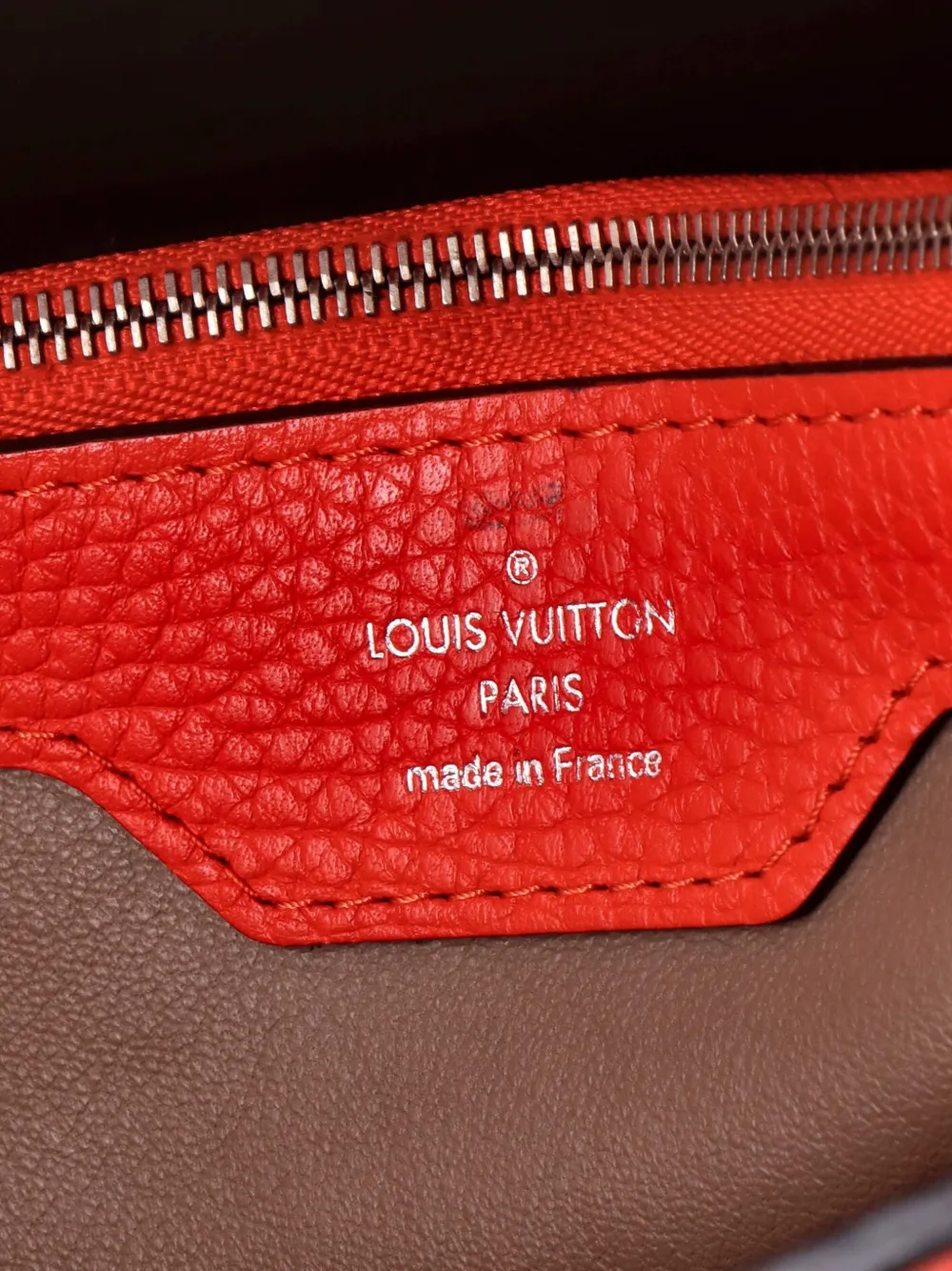 Pre-owned Louis Vuitton Capucines Bag Leather Mm Satchel In Red
