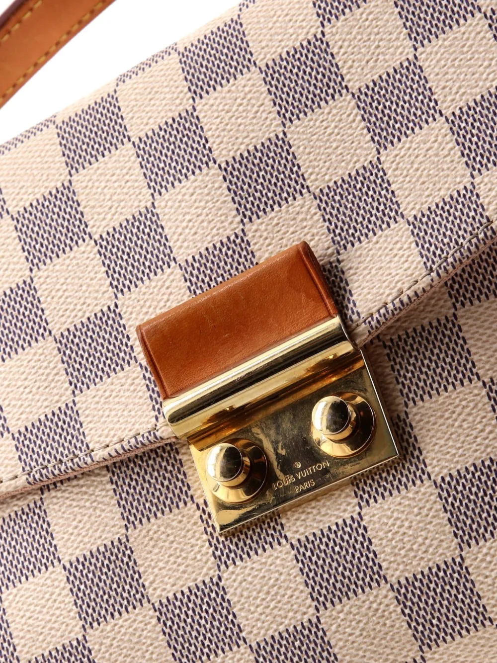 Pre-owned Louis Vuitton Croisette Handbag Damier Crossbody Bag In White