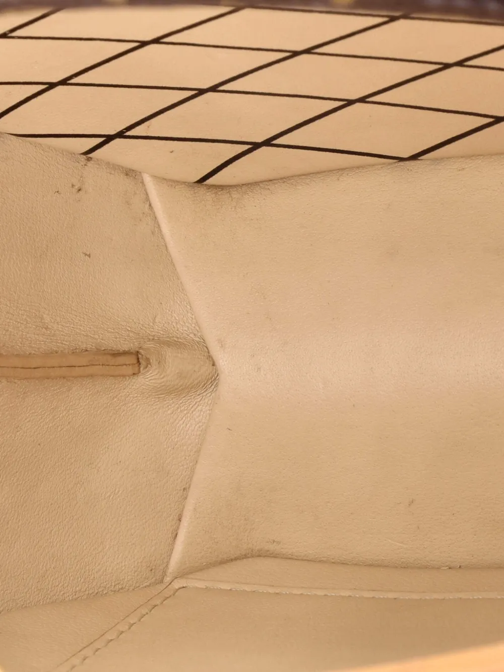 LOUIS VUITTON Pre-owned Petite Boite Chapeau Bag Monogram Canvas Crossbody Bag In Brown