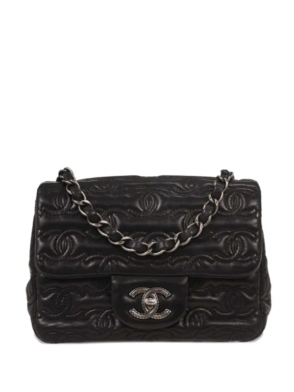Chanel Pre-owned 2016-2017 Mini Classic Flap Shoulder Bag in Black