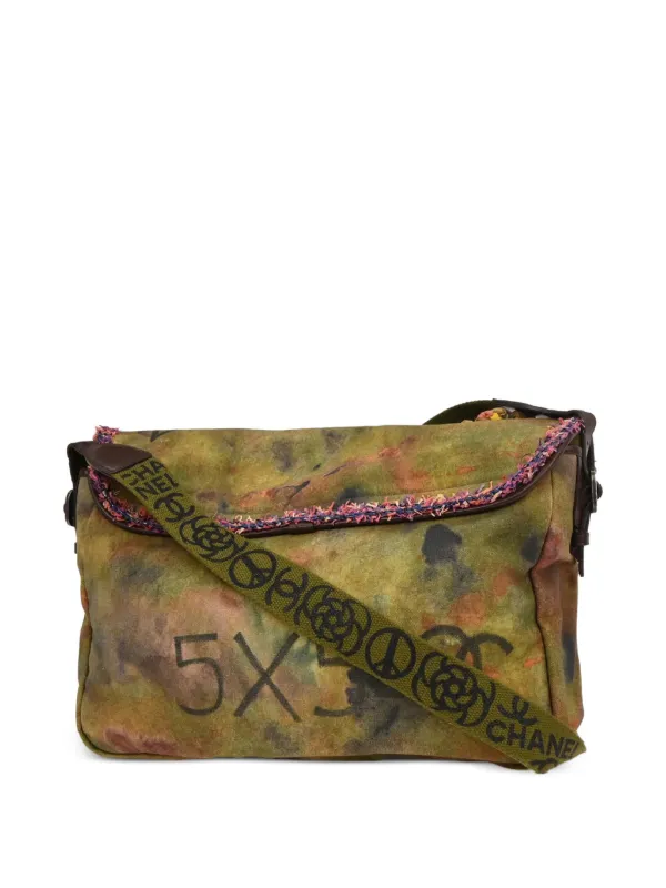 CHANEL Pre-Owned 2015 Graffiti On The Pavement Cross Body Bag