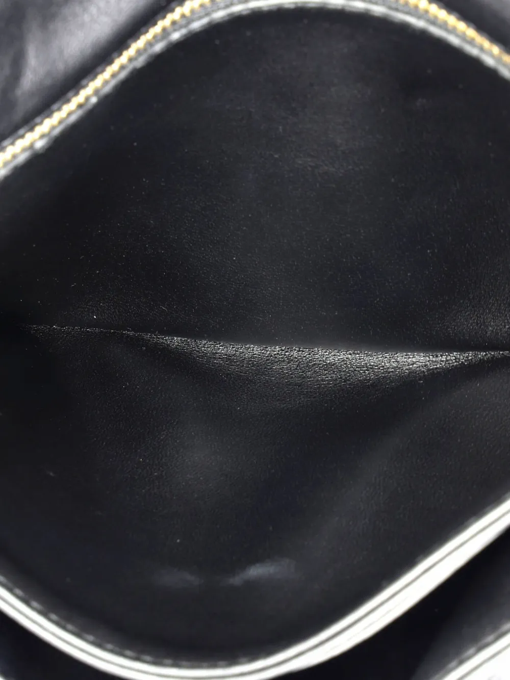 LOEWE Pre-owned Goya Puffer Bag Leather Medium Shoulder Bag In Black