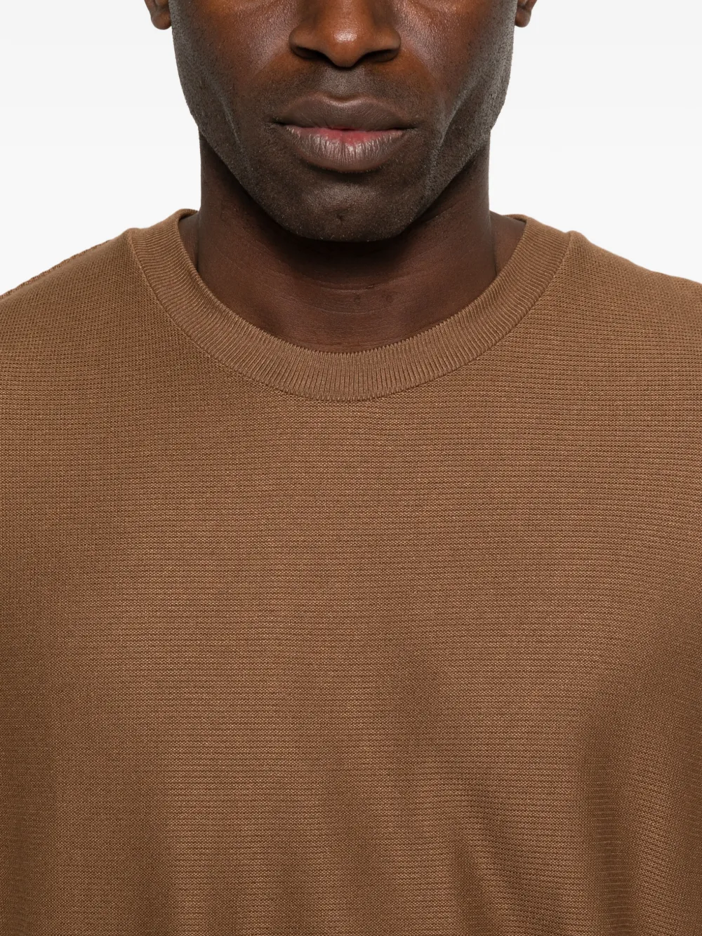 SANDRO Geribbeld T-shirt Bruin