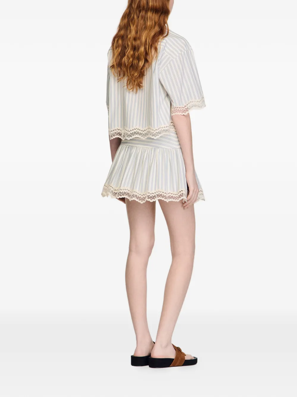 SANDRO Gestreepte shorts met kanten afwerking Beige