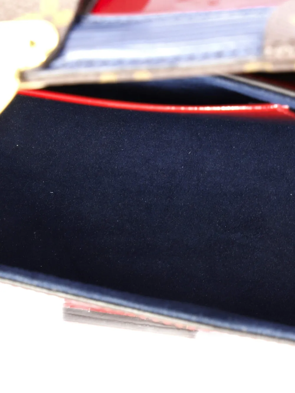 LOUIS VUITTON Pre-owned Wynwood Handbag Monogram Vernis With Monogram Canvas And Epi Leather Crossbody Bag In Blue