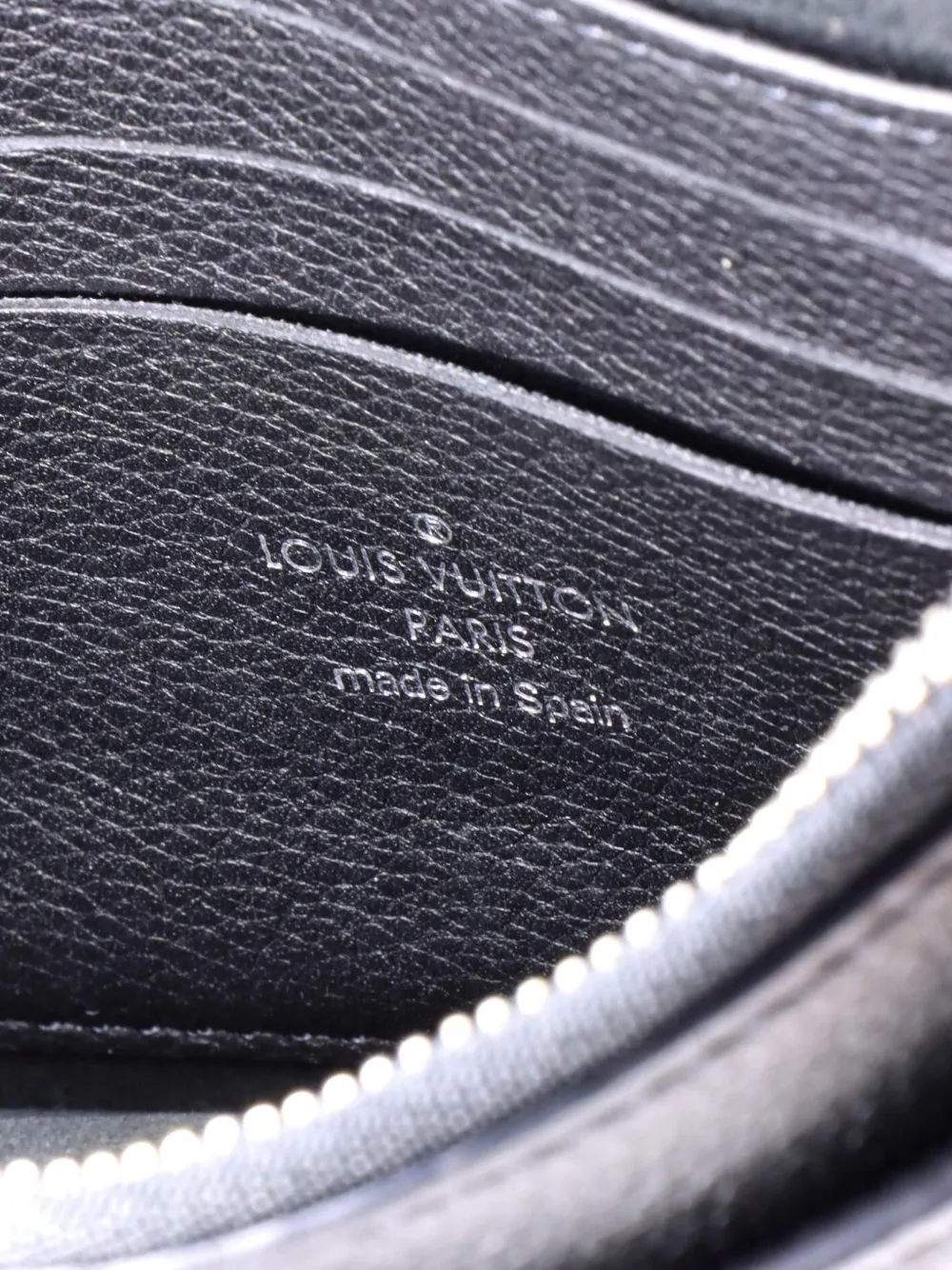 Pre-owned Louis Vuitton Mylockme Chain Pochette Leather Clutch Bag In Black