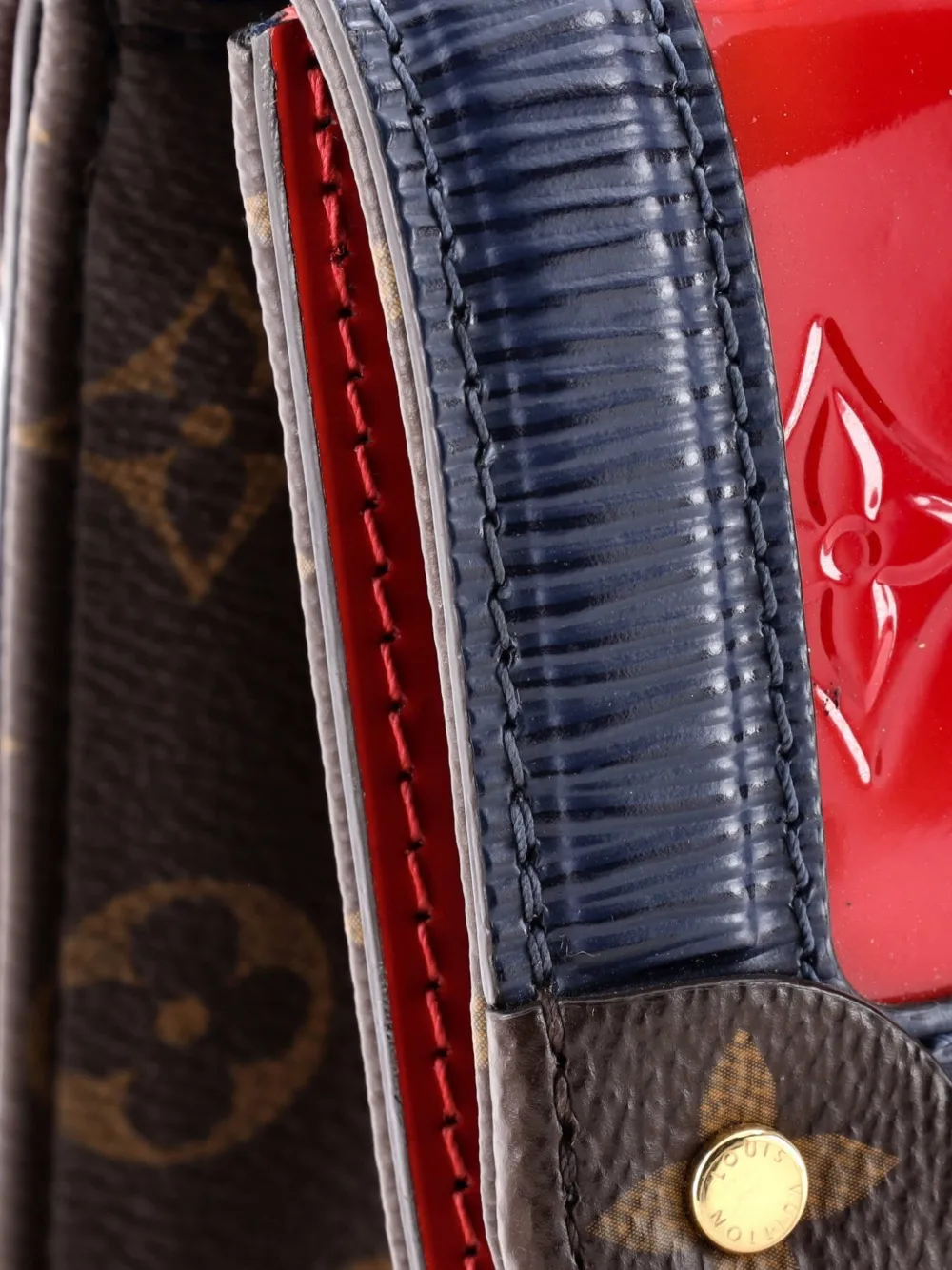 LOUIS VUITTON Pre-owned Wynwood Handbag Monogram Vernis With Monogram Canvas And Epi Leather Crossbody Bag In Blue