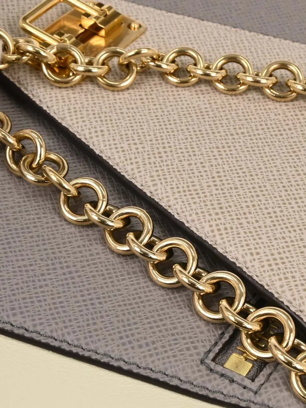2018 Taiga Trapeze Chain Shoulder Bag