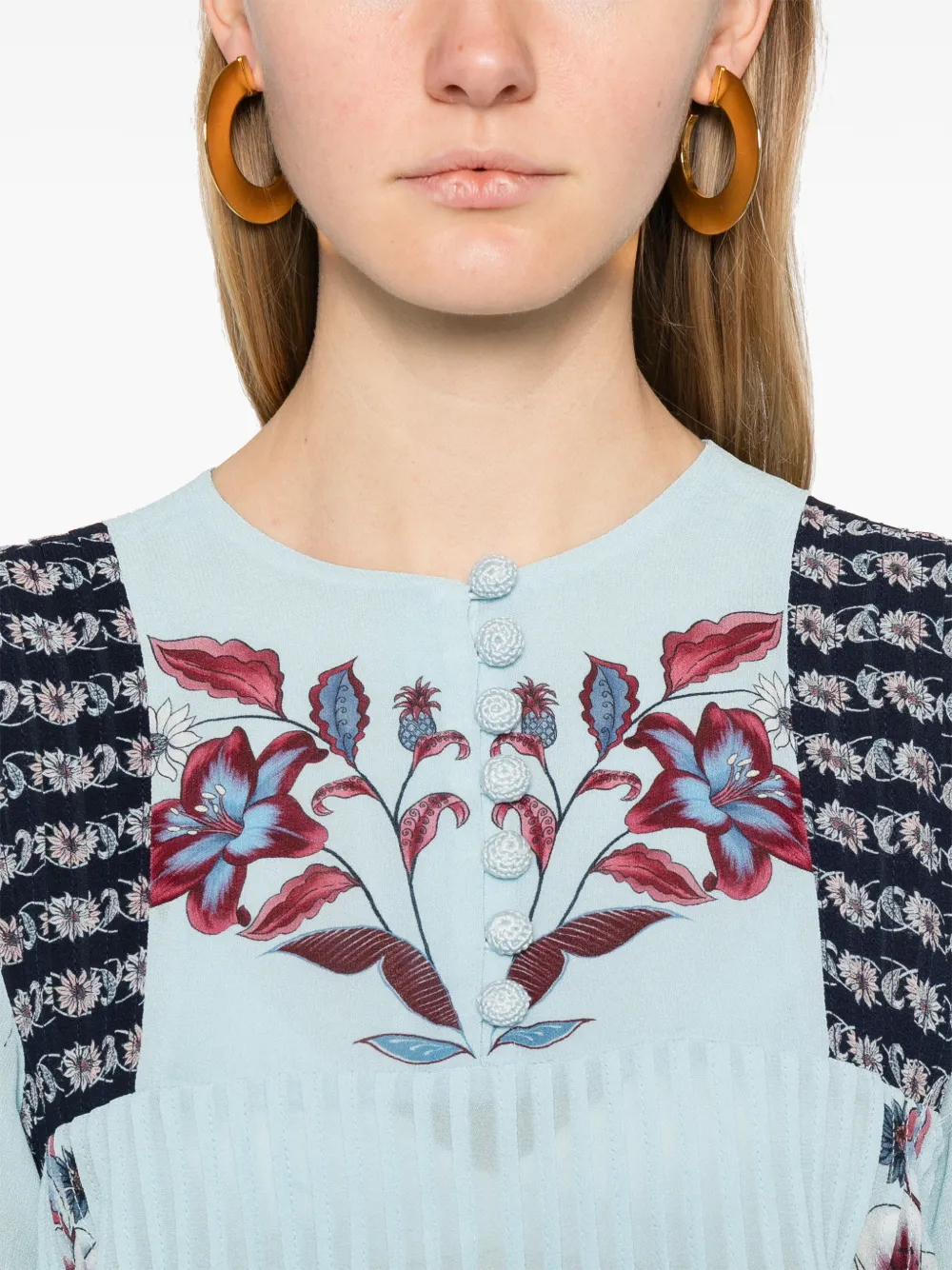 FARM Rio Marcelle geplooide blouse met bloemenprint Blauw
