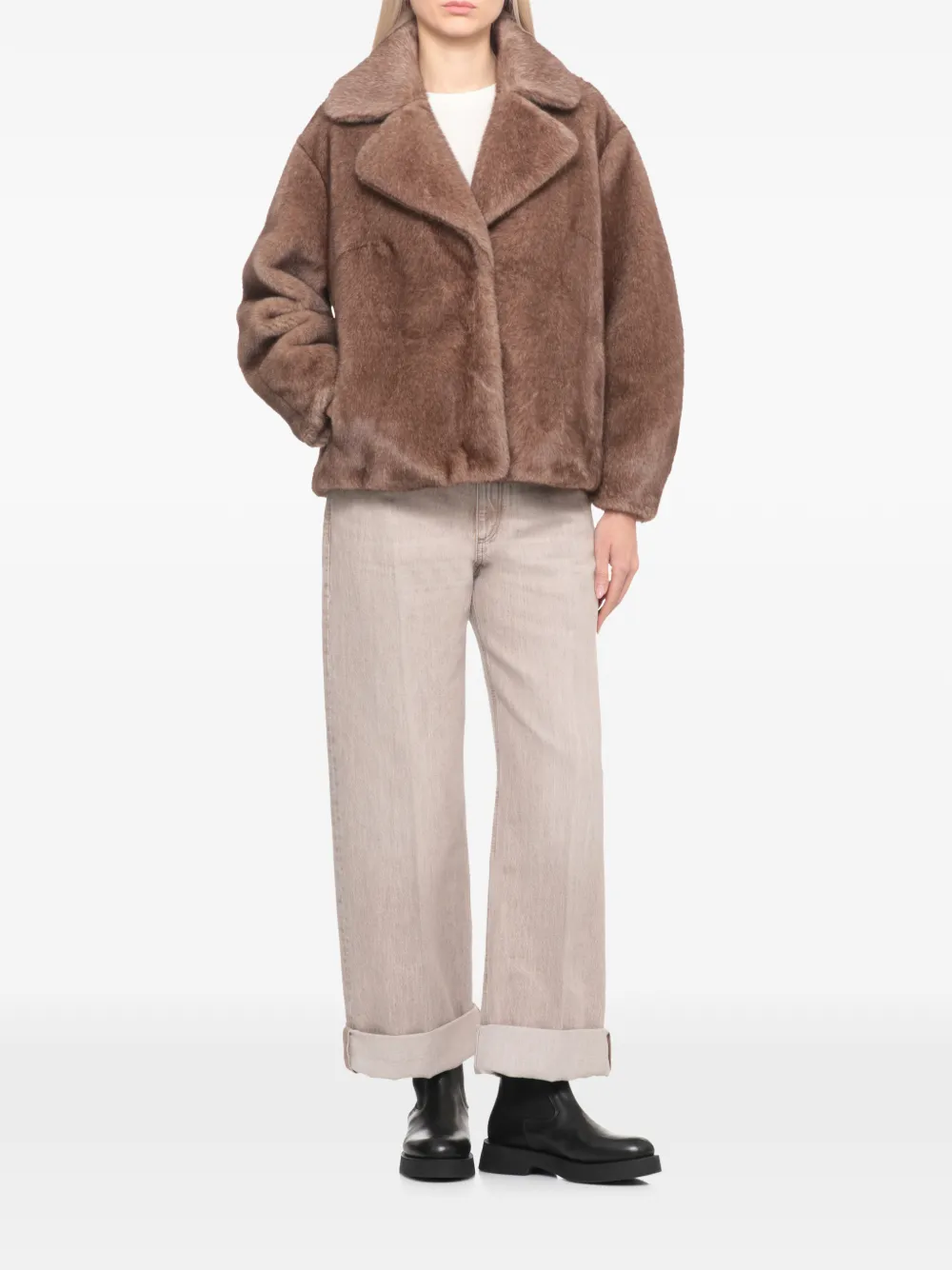 Betta Corradi manteau à revers crantés | Manteaux en fourrure artificielle | Image 2