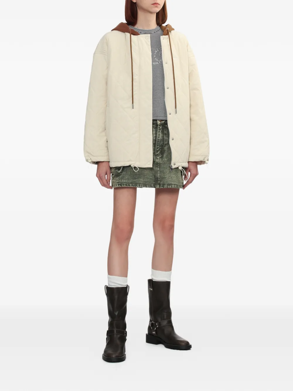 Mini Cream chamarra capitonada con capucha | Chamarras capitonadas | Image 2