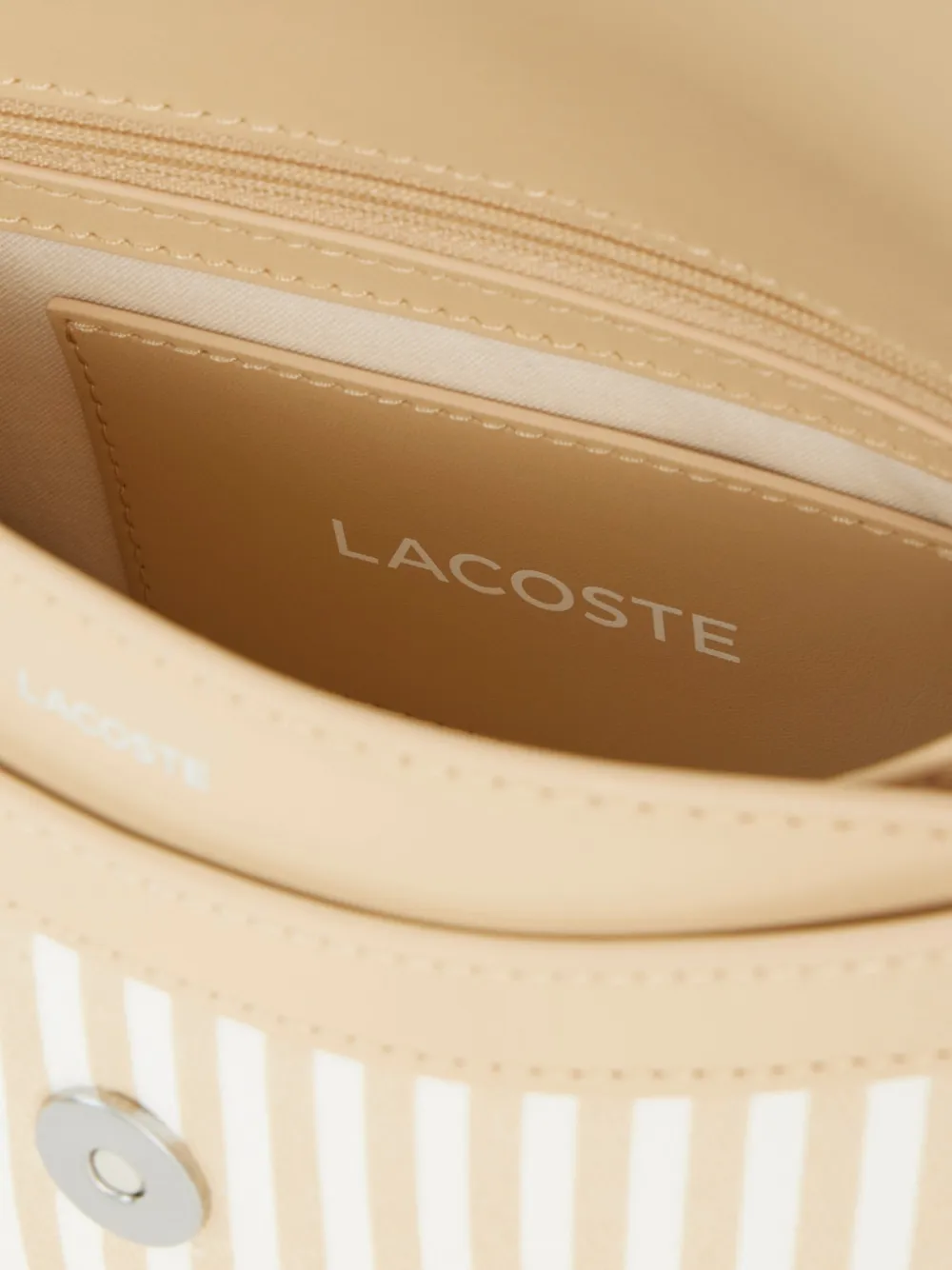 Lacoste Gestreepte schoudertas met applicatie Beige