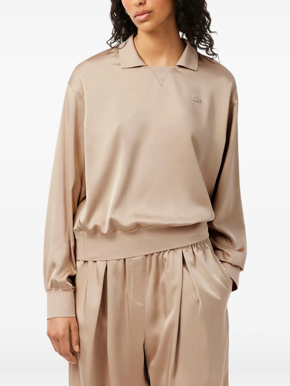 Lacoste Ruimvallende satijnen polotop Beige
