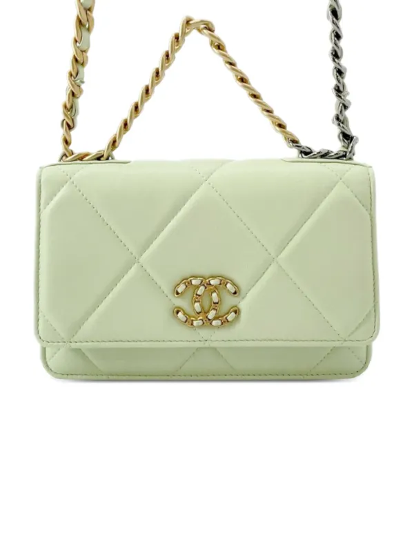 CHANEL Pre-Owned 2021-2025 マトラッセ ラムスキン 19 ウォレットオン