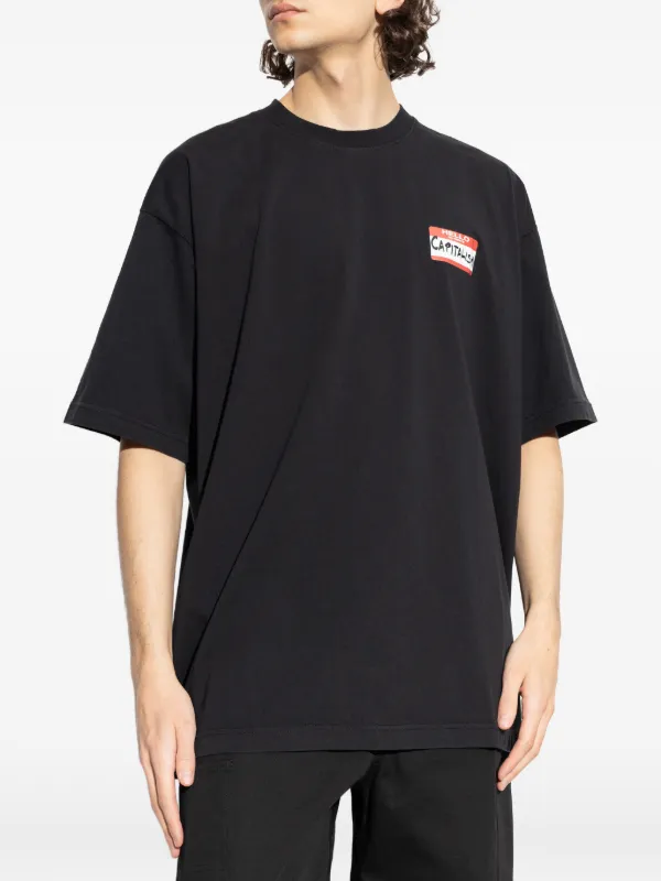VETEMENTS My Name Is Tシャツ | ブラック | FARFETCH JP