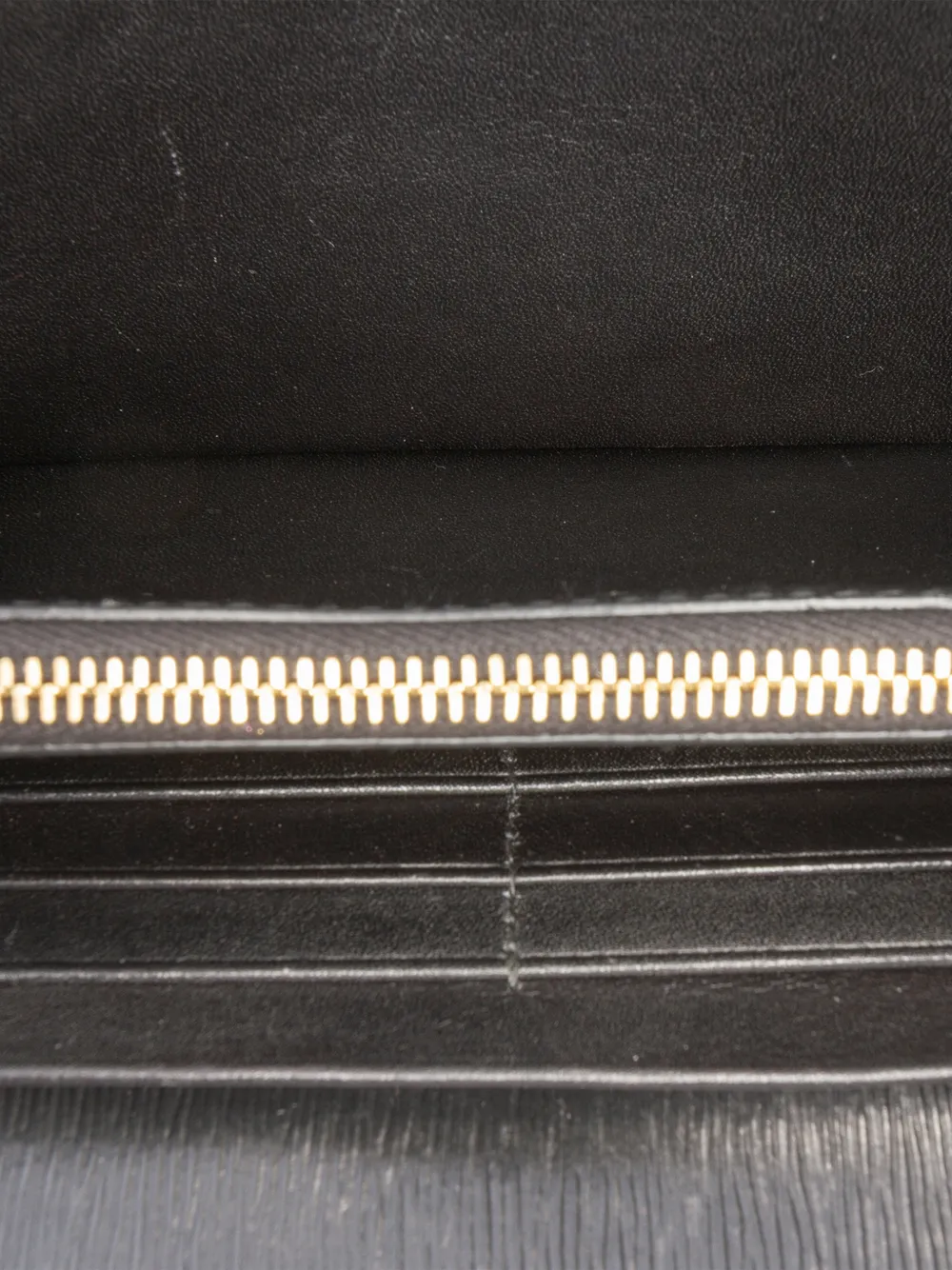 PRADA Pre-owned 2013-2025 Vitello Move Wallet On Chain Crossbody Bag In Black