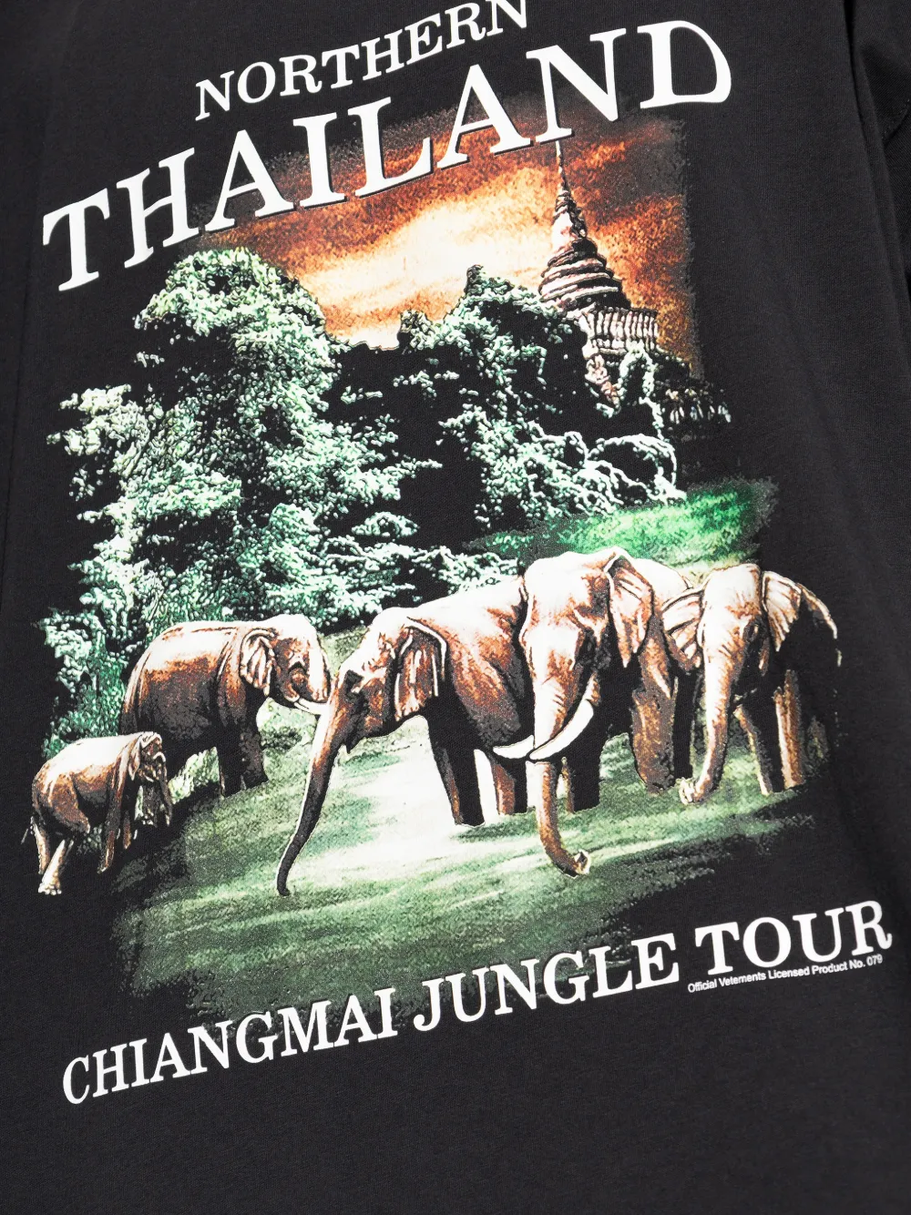 VETEMENTS Northern Thailand Chiangmai Jungle Tour T-shirt Zwart