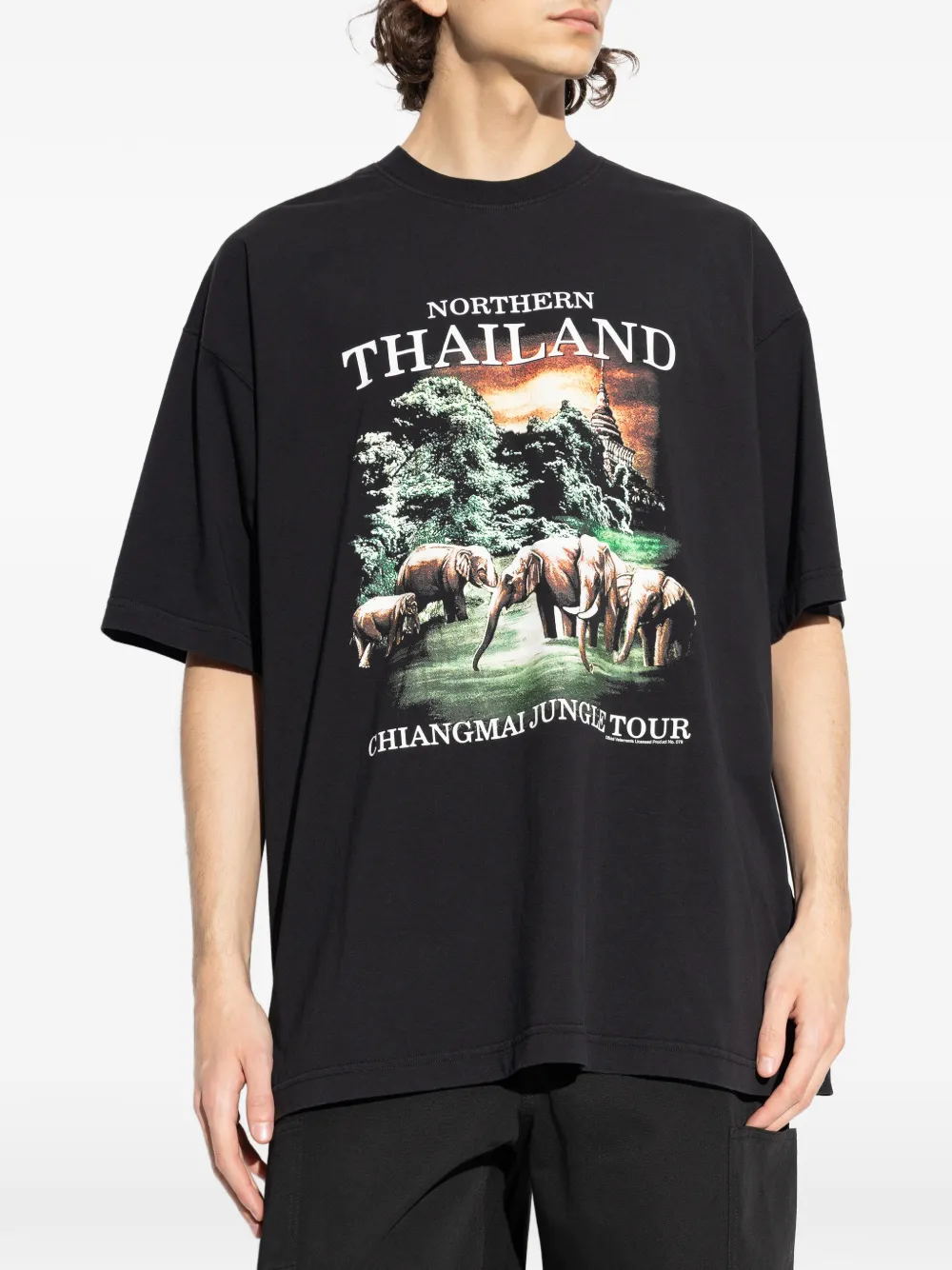 VETEMENTS Northern Thailand Chiangmai Jungle Tour T-shirt Zwart