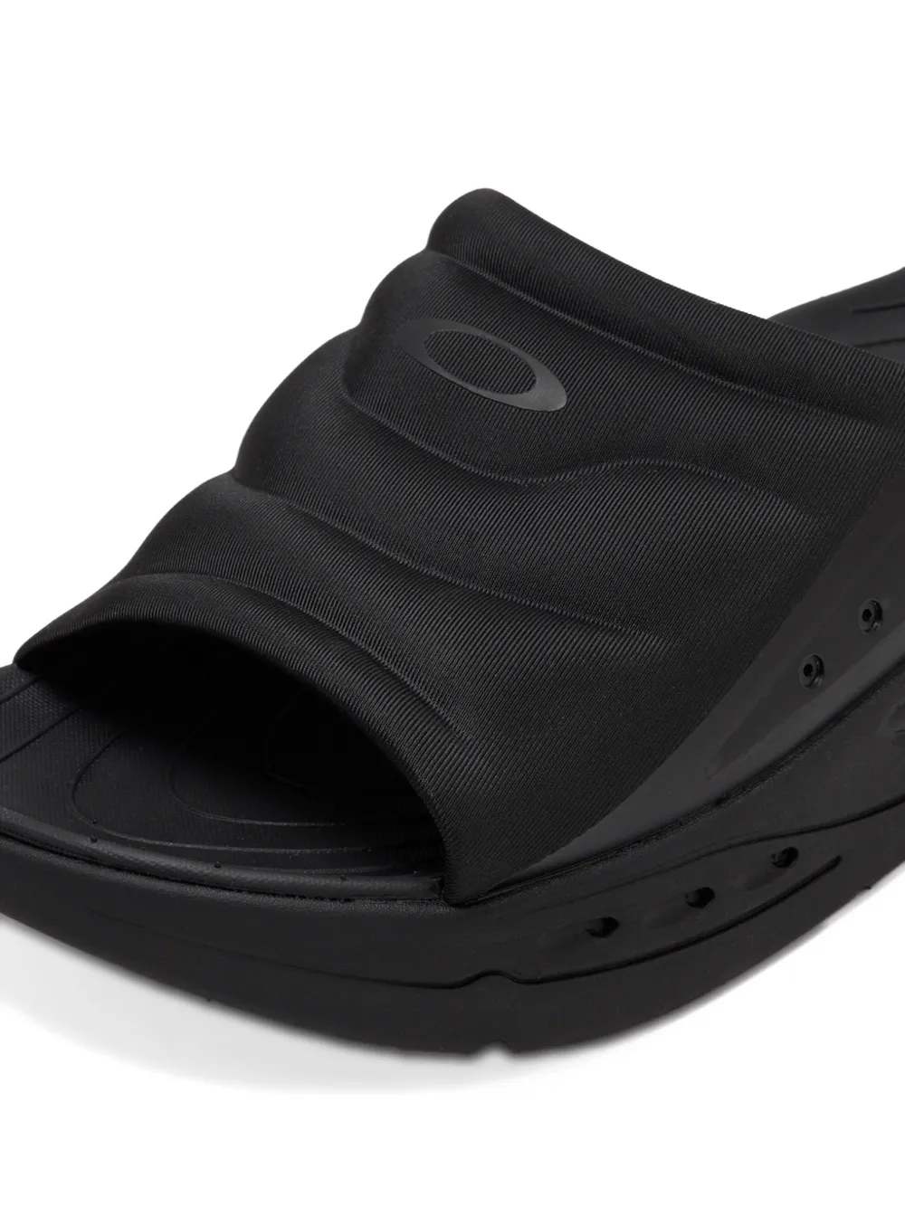 Oakley Studio slippers met logo-reliëf Zwart