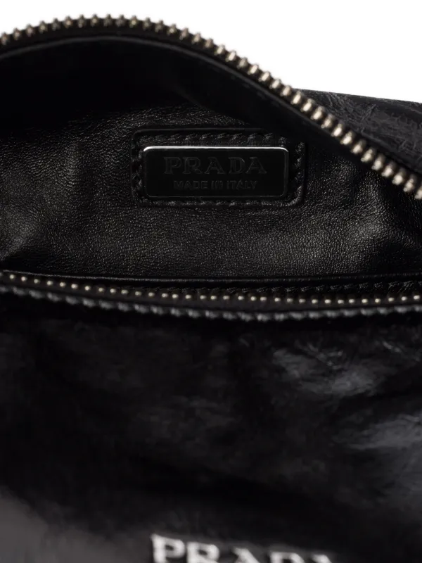Prada レザー メッセンジャーバッグ | ブラック | FARFETCH JP Prada レザー メッセンジャーバッグ | ブラック | FARFETCH JP