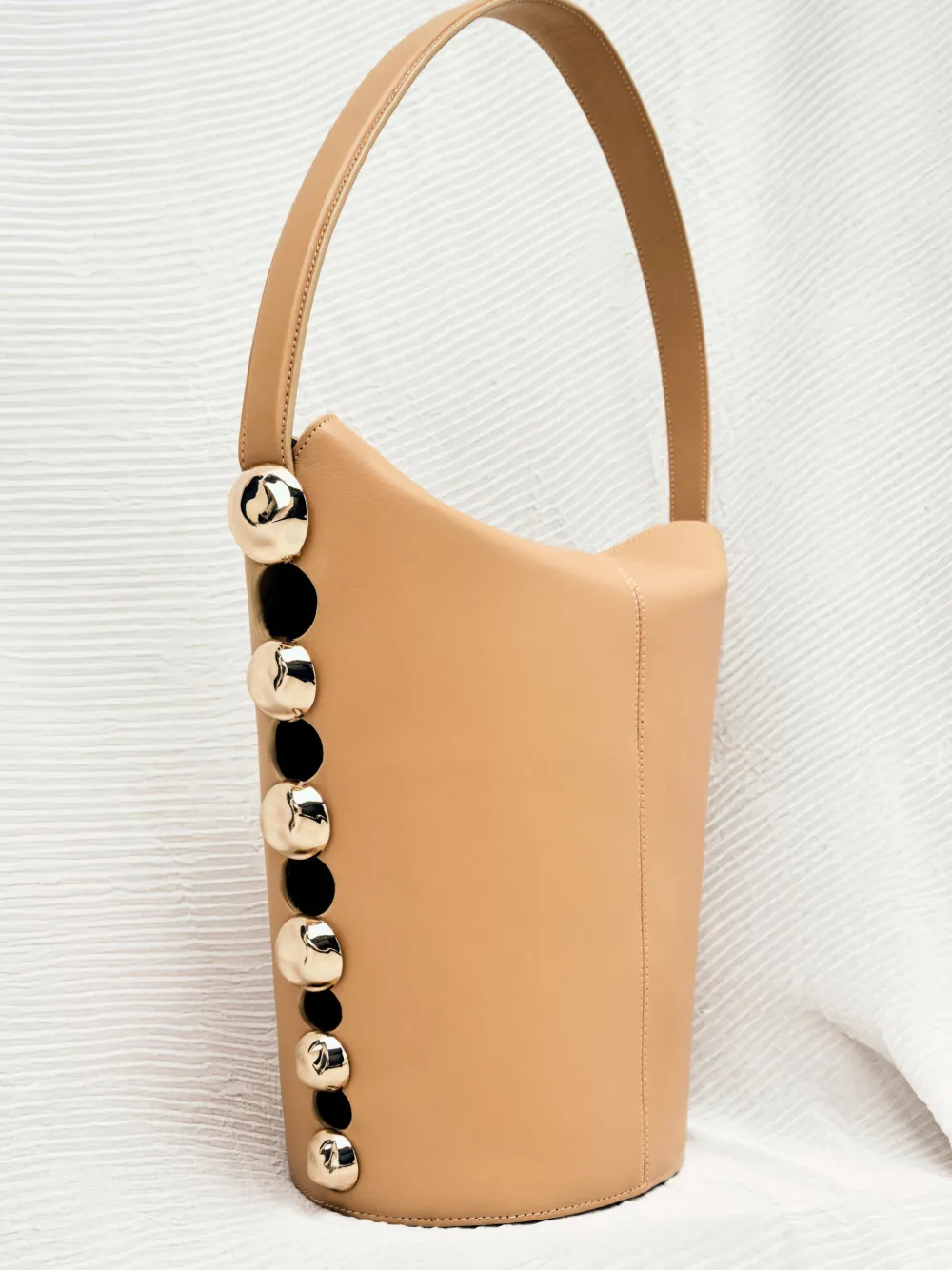 Simkhai Amaya vissershoed met studs Bruin