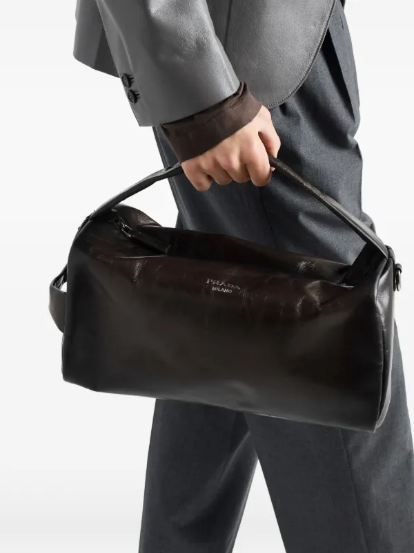 Prada レザーショルダーバッグ | ブラウン | FARFETCH JP